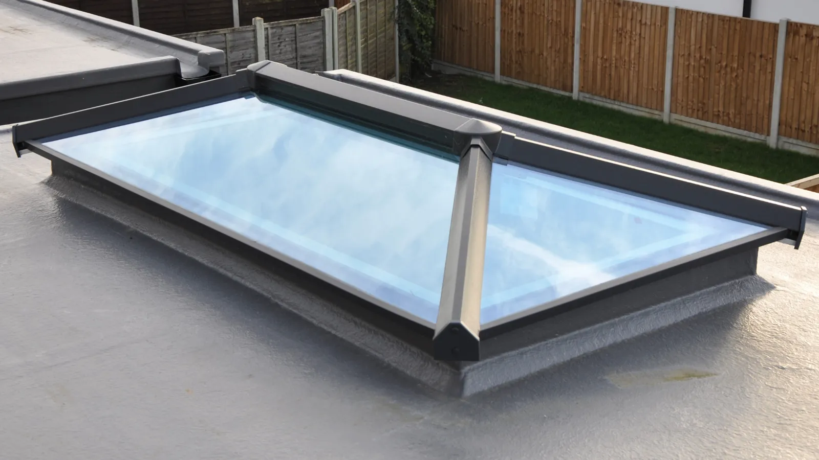 GRP fibreglass flat roof